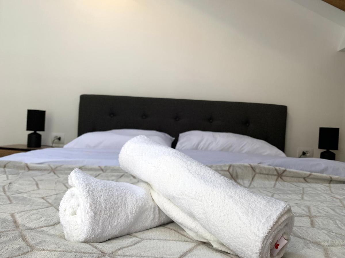 Noah'S Attic - Apartment Hotel In Корча Екстер'єр фото